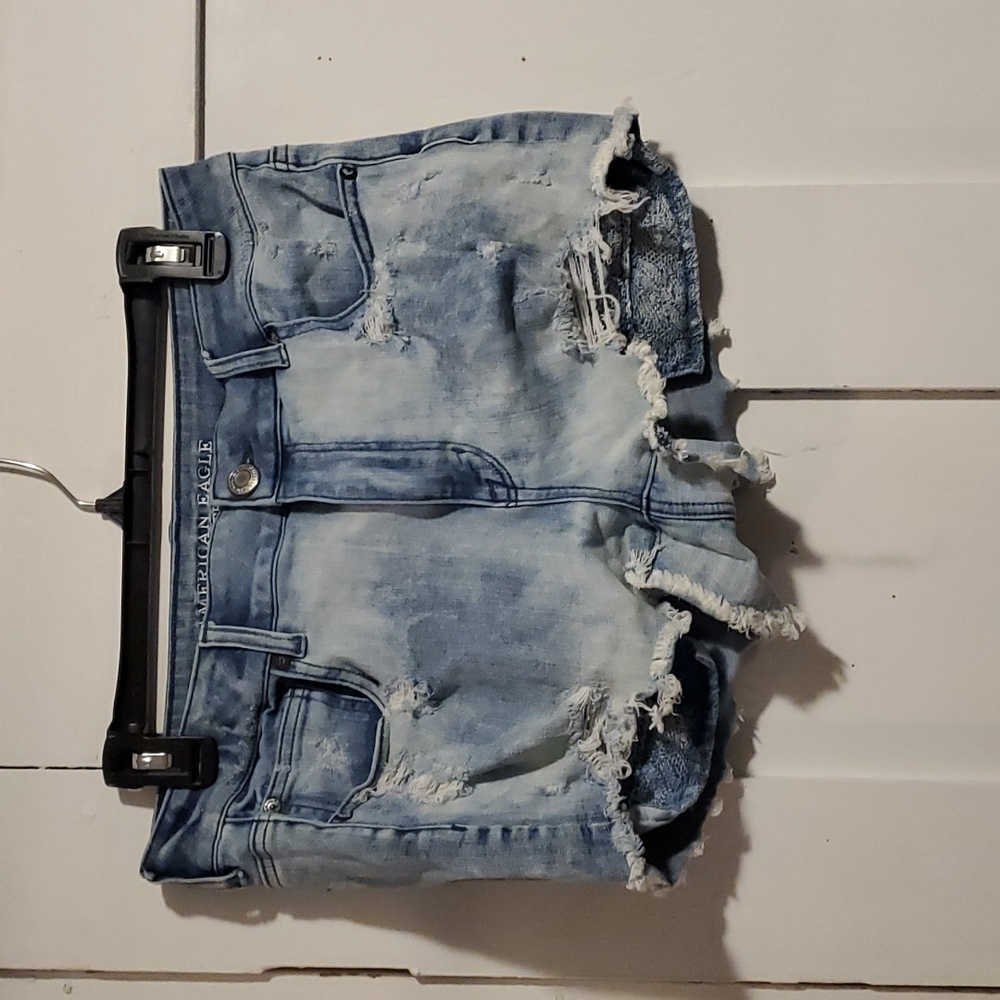 American Eagle hi-rise shorts